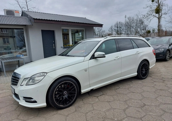 Mercedes-Benz Klasa E cena 45000 przebieg: 277891, rok produkcji 2010 z Zamość małe 352